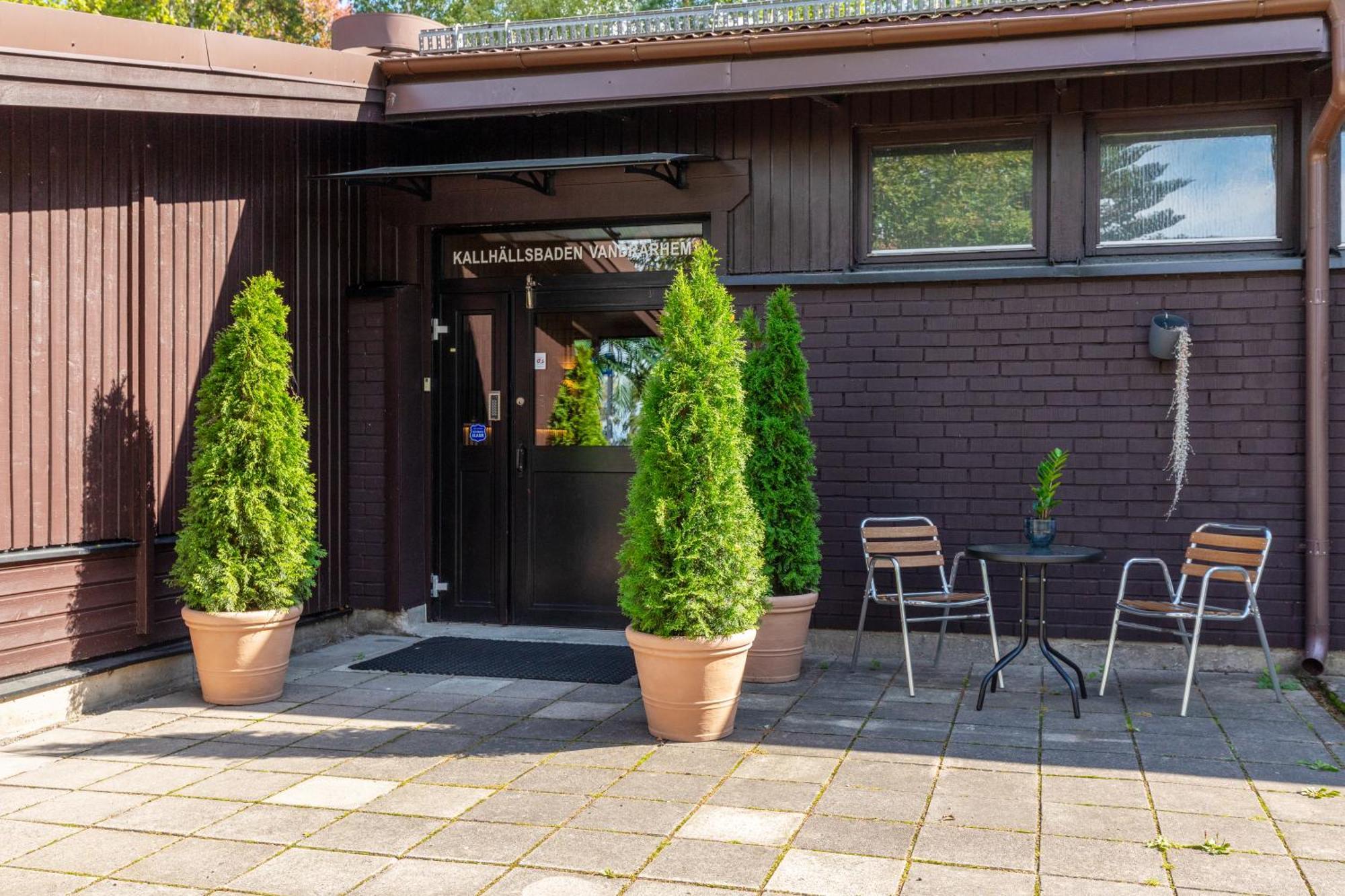 Kallhaellsbaden Strandhotell Ерфелла Экстерьер фото