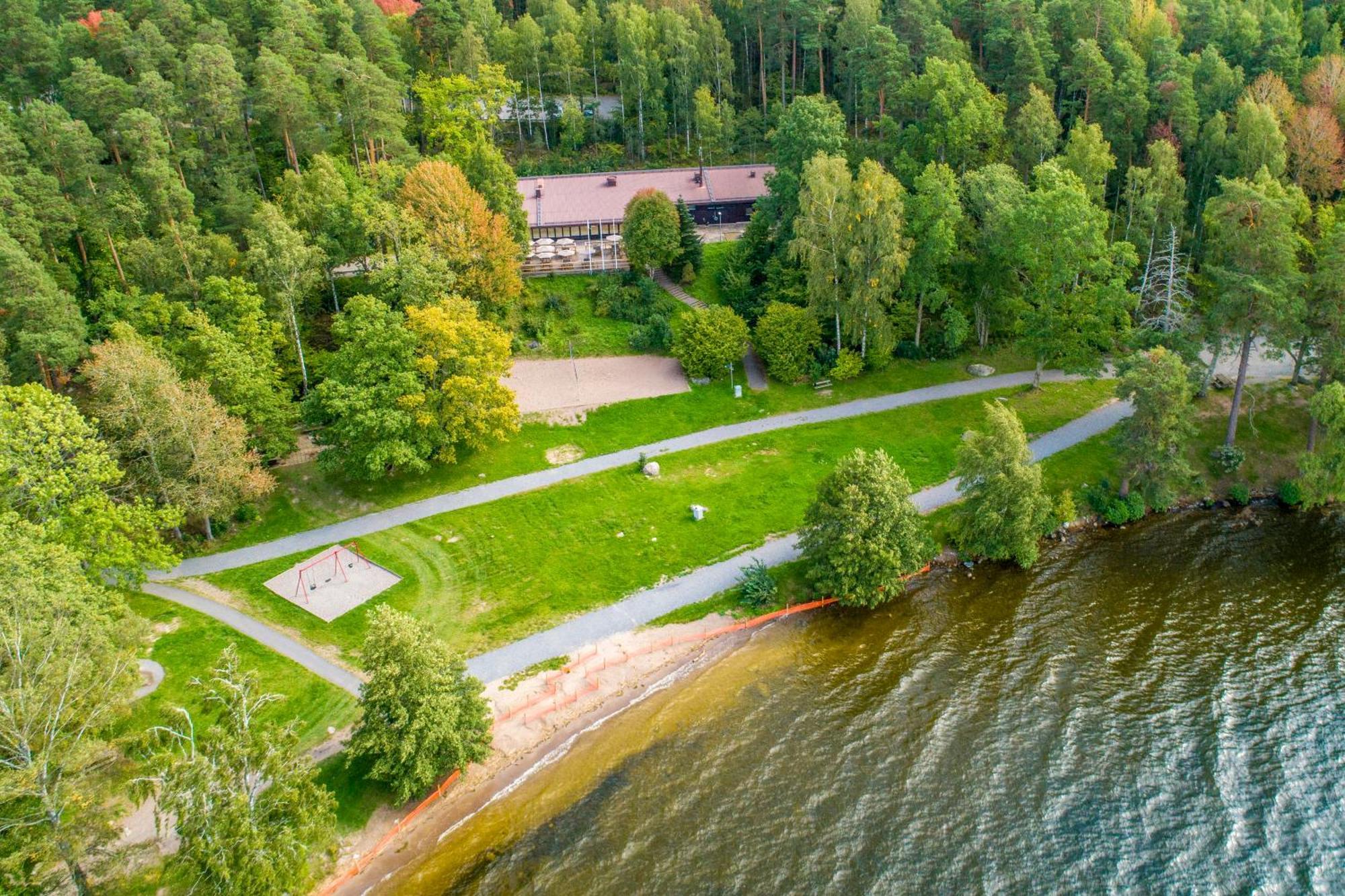 Kallhaellsbaden Strandhotell Ерфелла Экстерьер фото